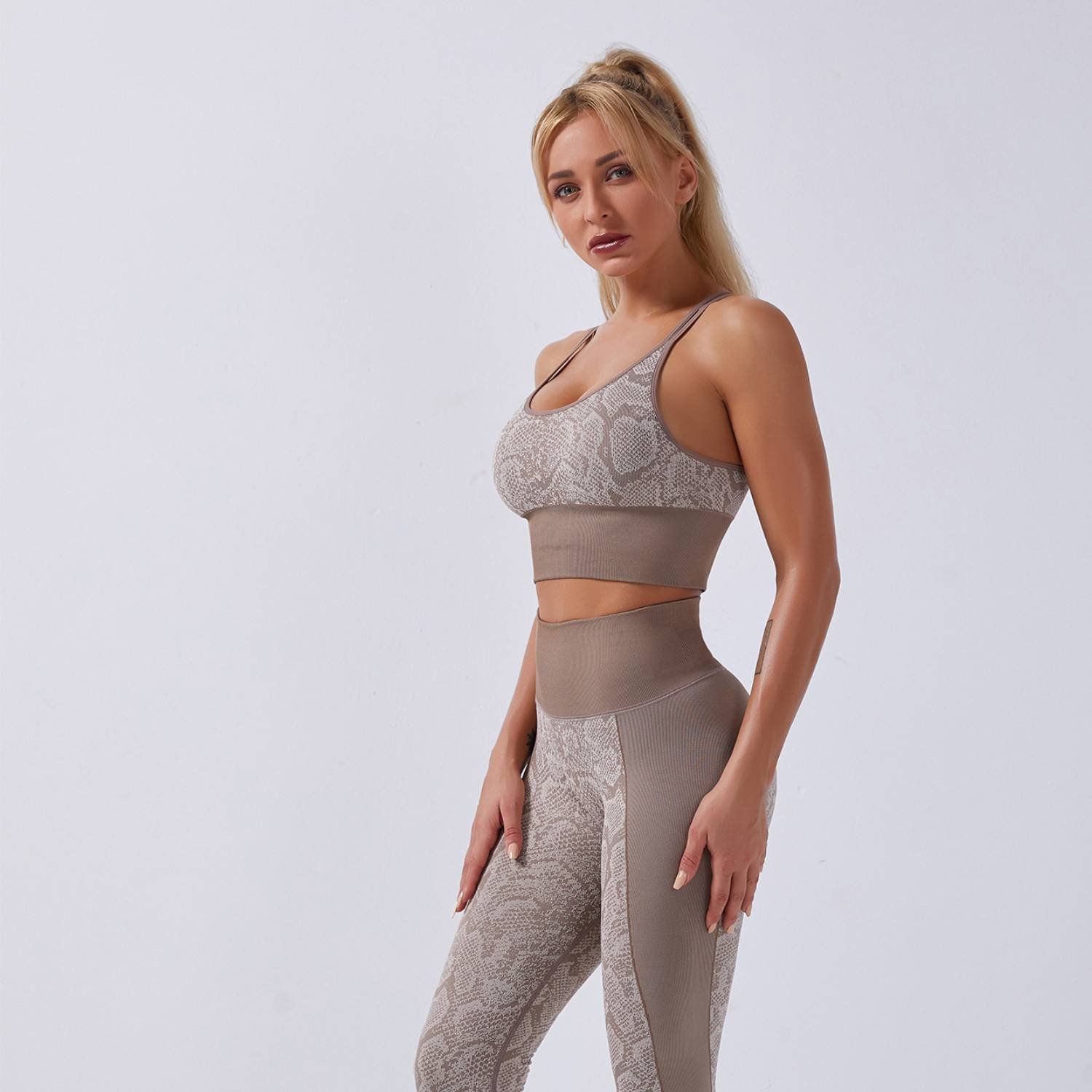 121434739856.jpg Snake pattern seamless sports yoga set - Image 5