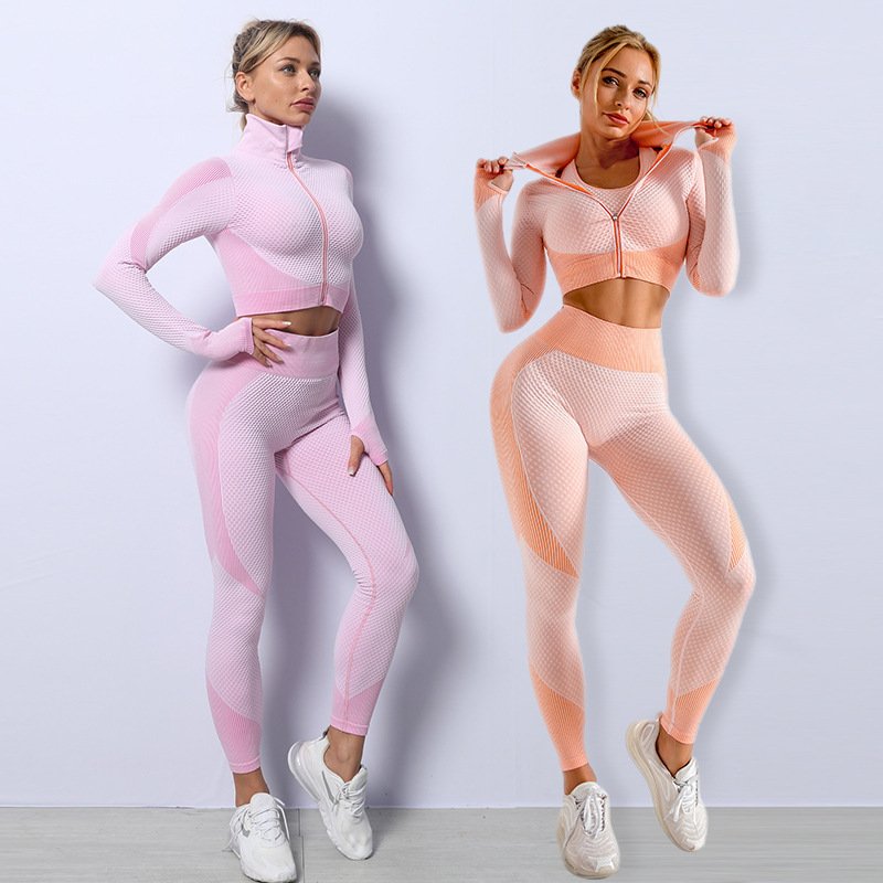 8b6d4743-0352-4e72-a324-f8d785d5f58f.jpg Seamless Quick-drying Yoga Suit Outerwear Three-piece Set - Image 4